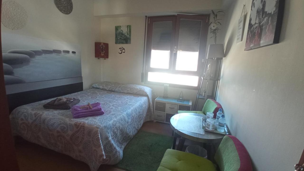 Gaia Hab Doble Con Bano Compartido Appartement Bilbao Buitenkant foto